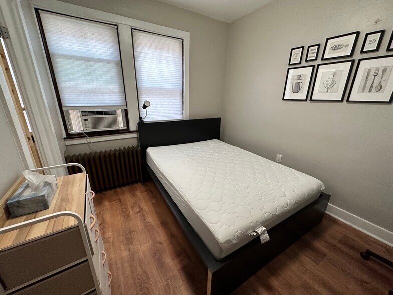 Building Photo - 2019 Wightman St