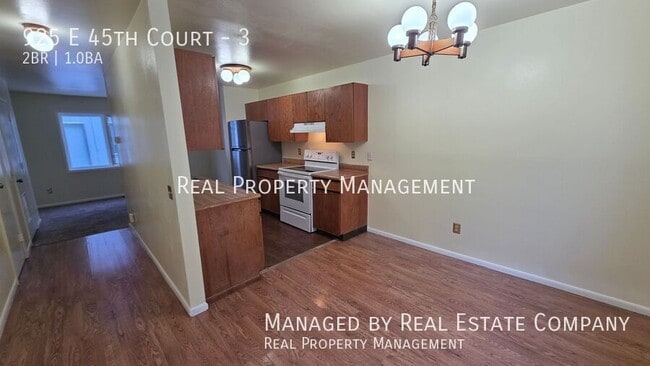 Building Photo - 925 E 45th Ct