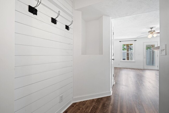 Building Photo - 2128 Victory Gallop Ln