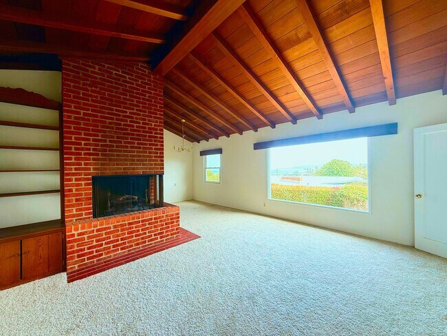 Building Photo - Welcome to your amazing coastal home above...