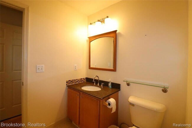 Building Photo - 2096 Cloverly Ln