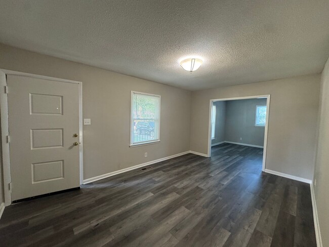 Building Photo - Move In Ready! Updated 3 Bedroom Brick House off Guess Road Near Carver St, Durham NC