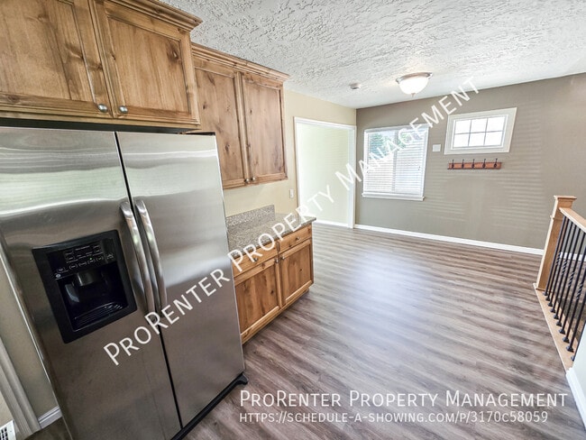 Building Photo - 1162 Collins Blvd