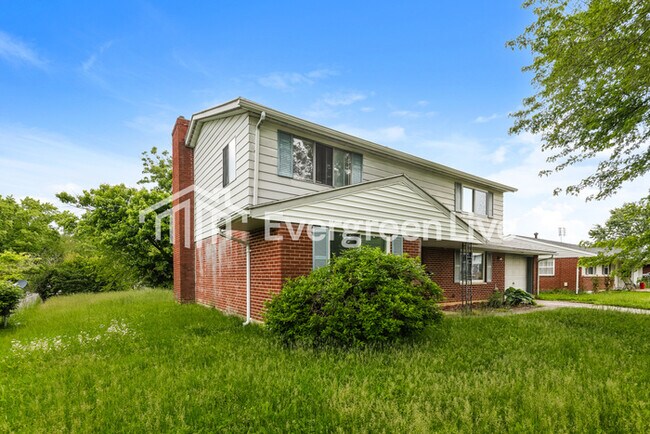 Building Photo - 6291 Leawood Dr