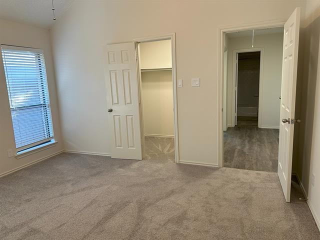 Building Photo - 2033 Espinosa Dr