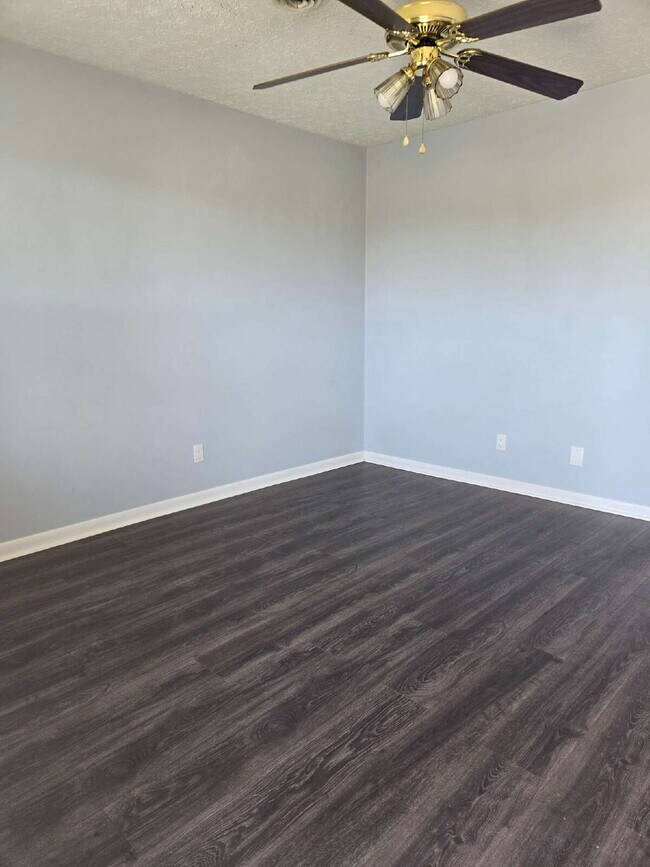 Building Photo - Charming 1 bed 1 bath