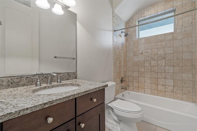 Building Photo - 8917 Villa Norte Dr