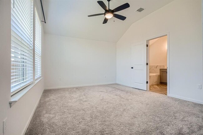 Building Photo - 7904 Gilwice Ln