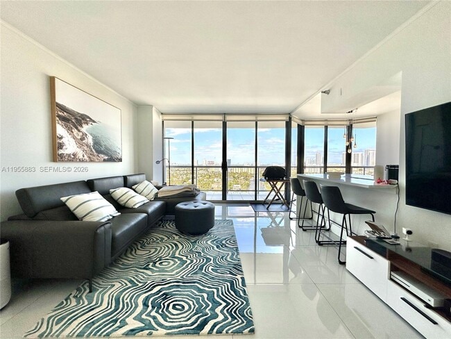 Building Photo - 3640 Yacht Club Dr