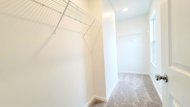 Building Photo - 1929 Blue Stem Ct