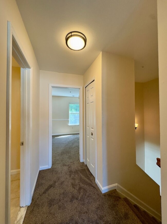 Building Photo - Charming 3 Bedroom/2.5 Bathroom Townhome in Randallstown, MD!