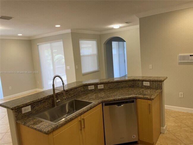 Building Photo - 15431 SW 39th Terrace