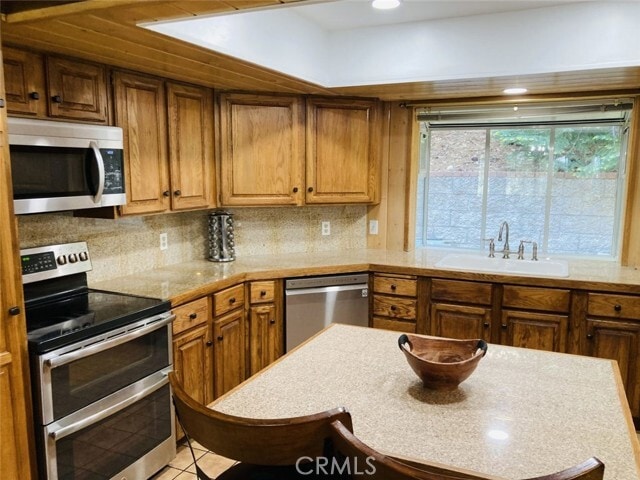 Building Photo - 264 N Fairway Dr