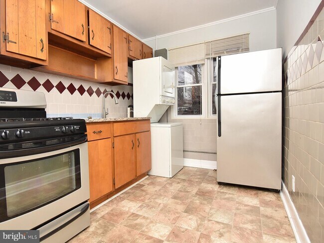 Building Photo - Bradhurst 2Bed