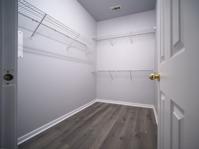 Building Photo - 1030 Boxelder Ln