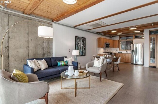 Building Photo - Urban Retreat in the Heart of Mississippi w/ Reserved Parking – 2bd/1.bath Upscale Condo
