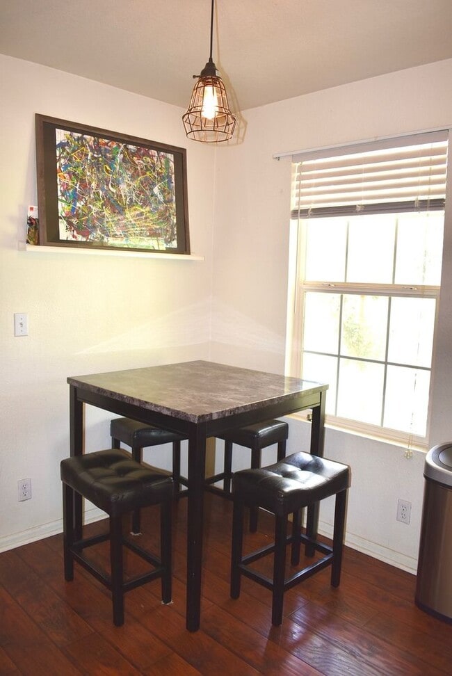 Building Photo - Beautiful 3 Bedroom/ 2.5 Bathroom Home in Northglenn Available May!!