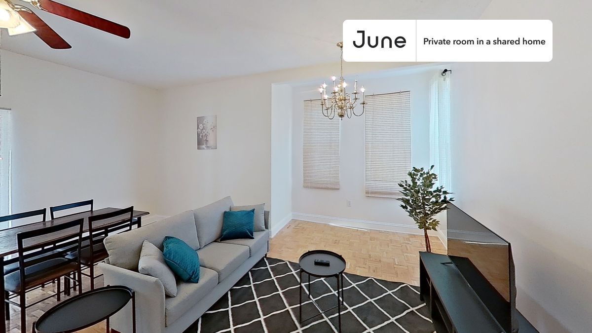 Building Photo - Room in Shared 3 bed/1 bath home