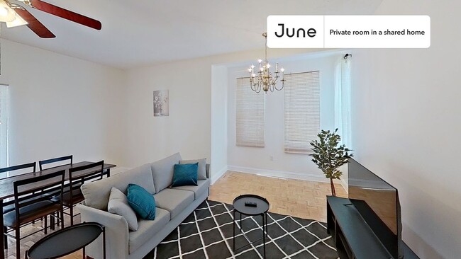 Building Photo - Room in Shared 3 bed/1 bath home