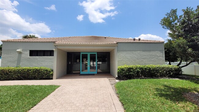 Building Photo - 3100 W Rolling Hills Cir