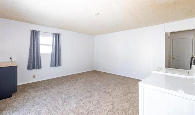 Bonus Room - 1104 Oak Blvd