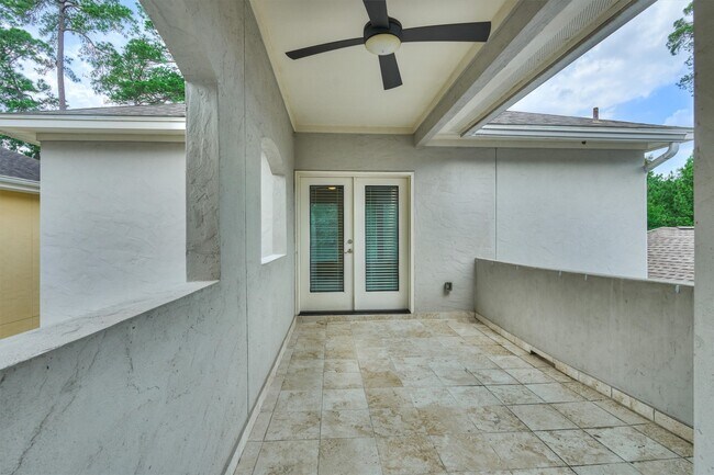 Building Photo - 11 Olmstead Row