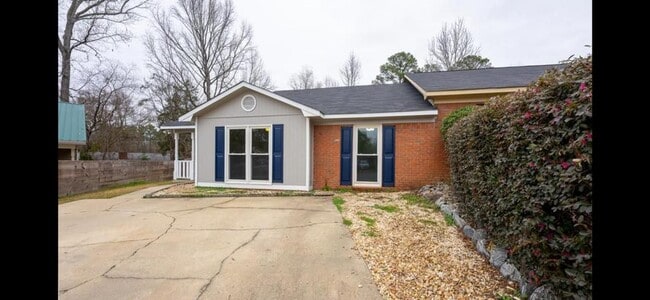Primary Photo - 488 Fairchase Ct