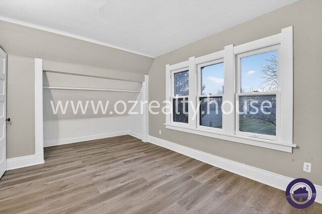 Building Photo - 450 Second St