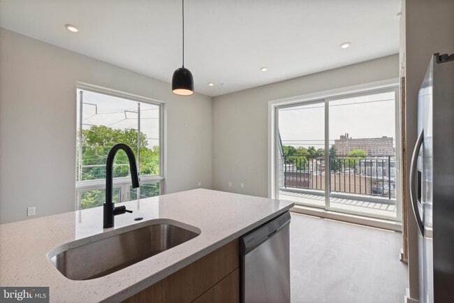 Building Photo - 308 W Chelten Ave