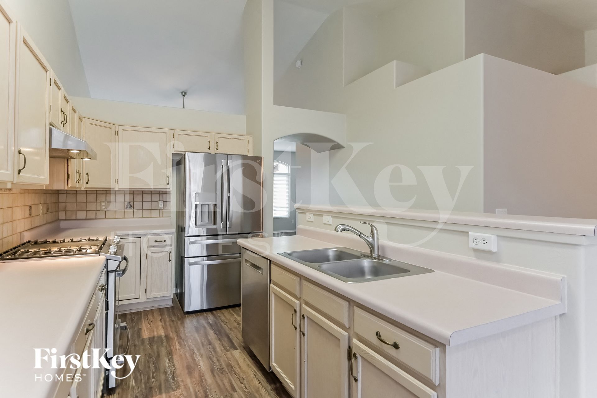 Building Photo - 2920 W Calle Lucinda