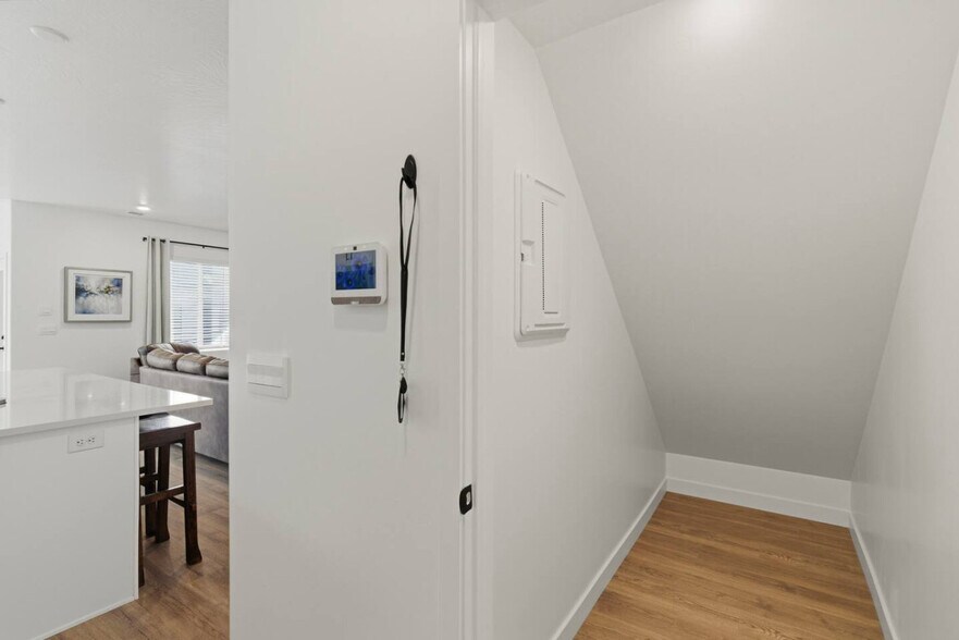 Building Photo - 1709 Ripple Rock Dr