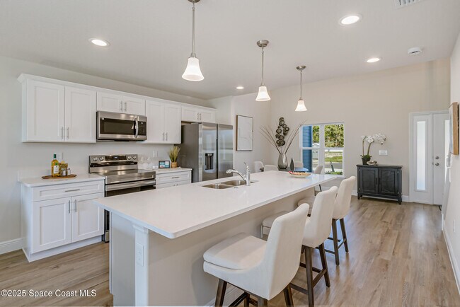 Building Photo - 187 Hidden Woods Pl