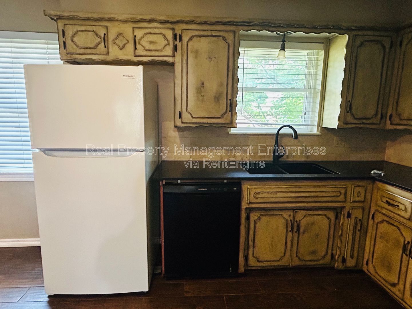 Building Photo - 701 NW 2nd St