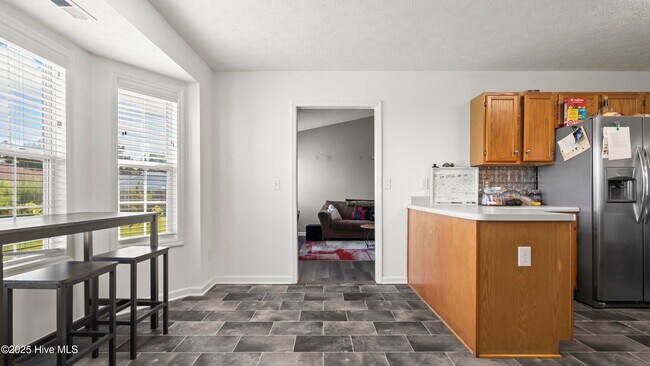 Building Photo - 706 Ironwood Dr