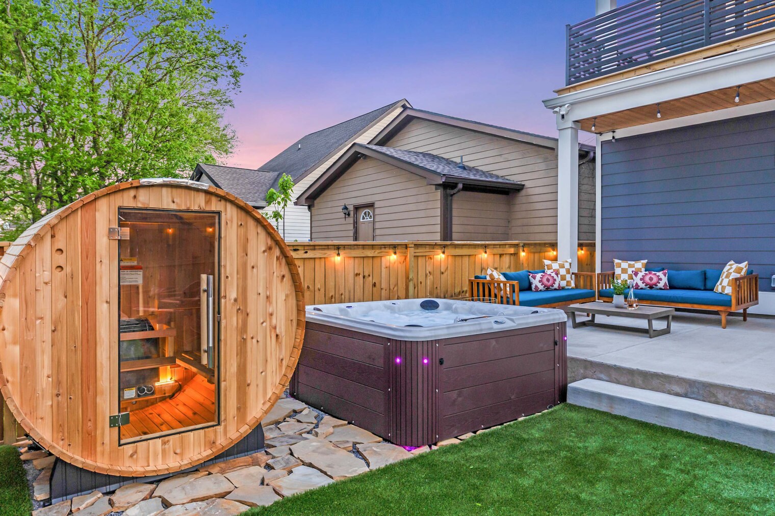 Building Photo - 930 Morrison St