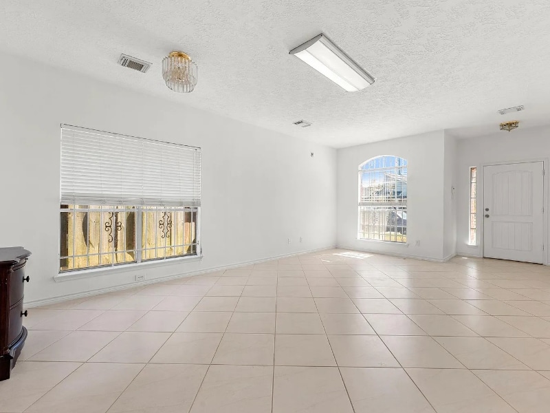 Building Photo - 13530 Carruth Ln