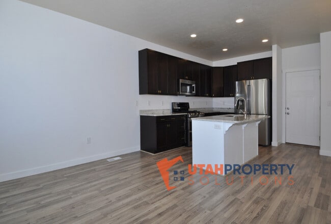 Building Photo - 14927 S Thunder Horse Ln