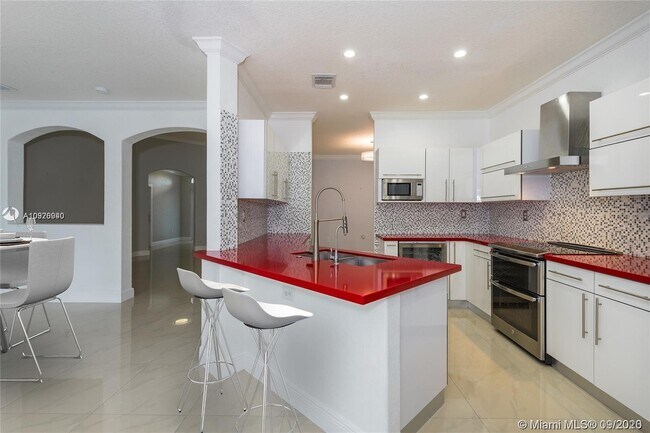 Building Photo - 15438 SW 23rd Ln