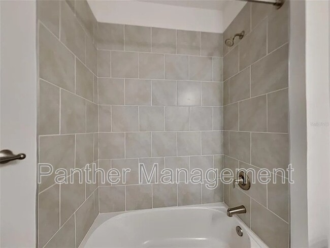 Building Photo - 16216 Minorca Dr