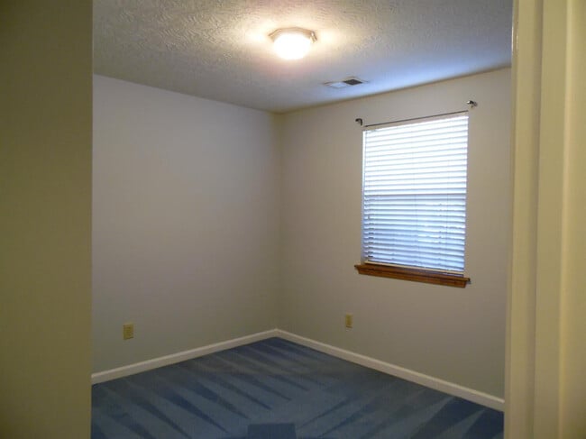 Building Photo - 2556 Crusaders Way