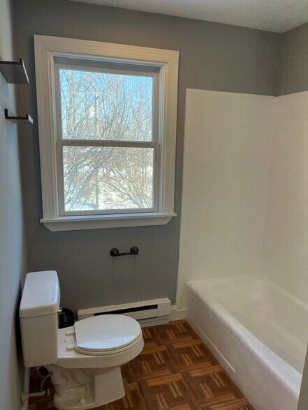 Building Photo - 117 Milwaukee Ave