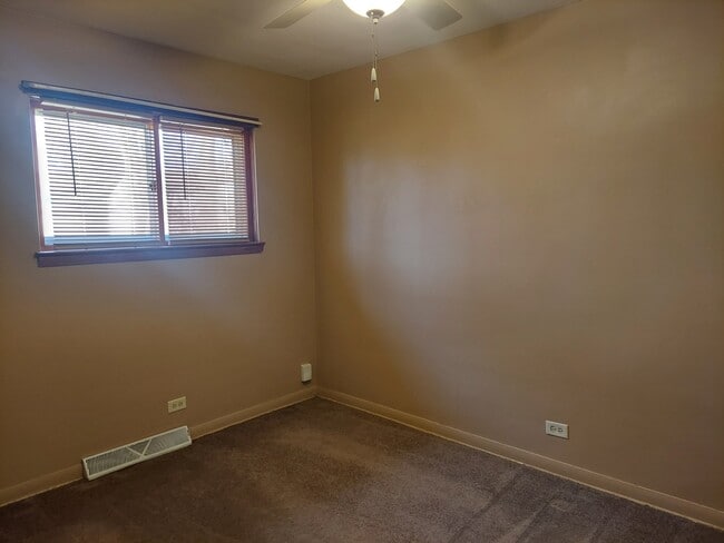 Building Photo - 711 S West St