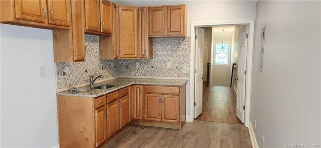 Building Photo - 279 Quarry Rd
