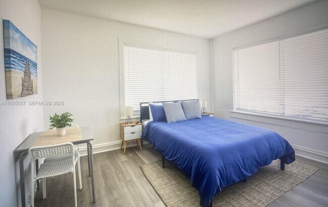 Building Photo - 444 Ponce de Leon Blvd