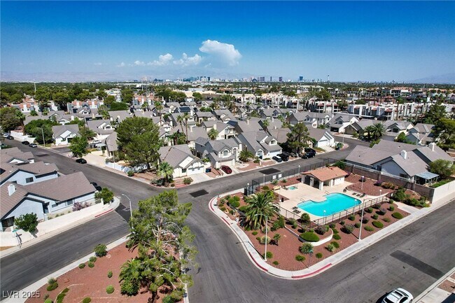 Building Photo - 2513 Aberdeen Ln