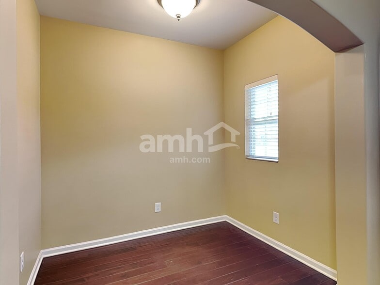 Building Photo - 300 Dunnwood Loop