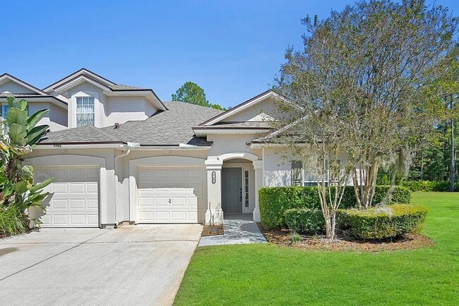 Primary Photo - Charming 2-Bed, 2- bath Townhouse for Rent