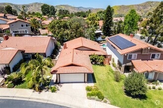 Building Photo - 11547 Merry Hill Dr