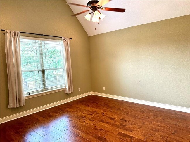 Building Photo - 5732 Dancing Rabbit Dr