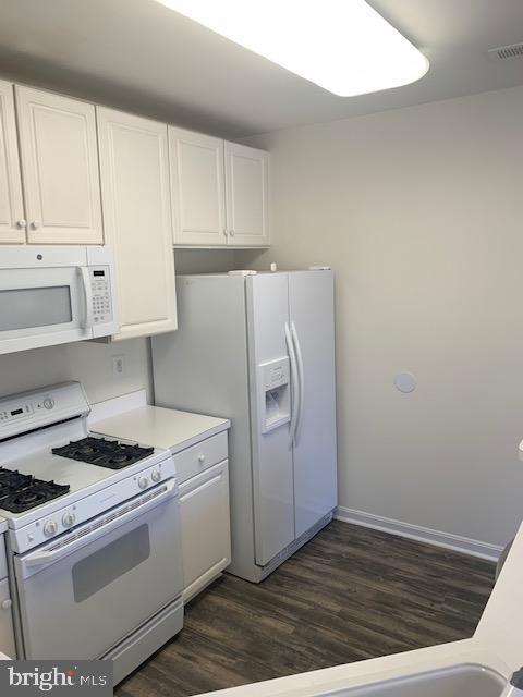 Building Photo - 4120 Vanderbilt Ct